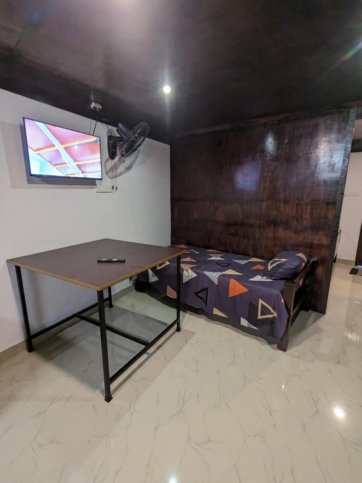 Budget Home Kochi Exterior foto